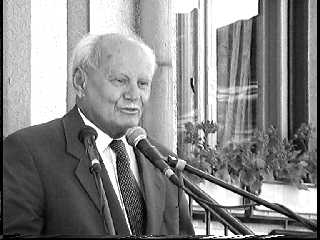 Göncz Árpád Köztársasági elnök úr